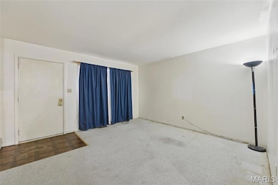 140 Burtonwood Dr, Ballwin, MO 63011 - photo 2