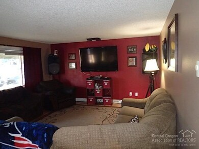 1308 NE Viking Ave, Bend, OR 97701 - photo 6