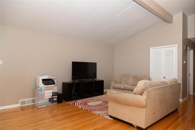4733 Lexington Ave, Saint Louis, MO 63115 - photo 3