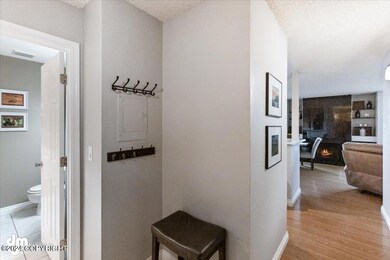 07-Entryway_IMG_1927_SSW