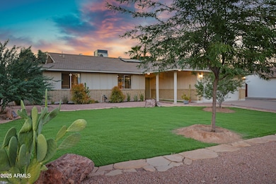 1824 W Seldon Ln, Phoenix, AZ 85021 - photo 3