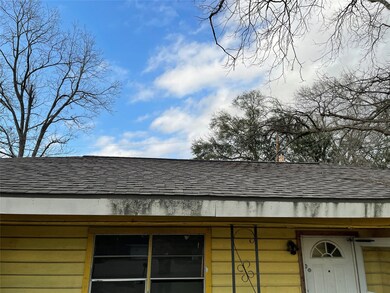 2215 Sunny Dr, Houston, TX 77093 - photo 2