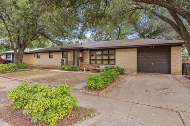 1313 Roberts Ave, Cleburne, TX 76033 - photo 3