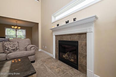 9017 Teak Dr, Louisville, KY 40228 - photo 4