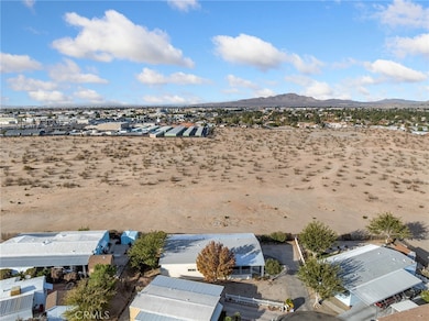 13393 Mariposa Rd, Victorville, CA 92395 - photo 4