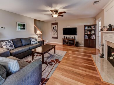 151 Oakesdale Drive web (8 of 39)