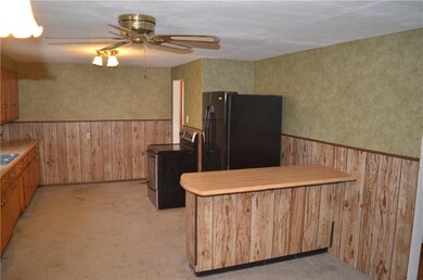 233 E 75th St, Anderson, IN 46013 - photo 3