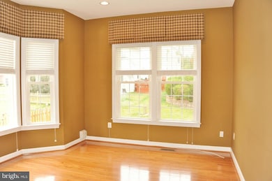 7200 White House Dr, Springfield, VA 22153 - photo 5