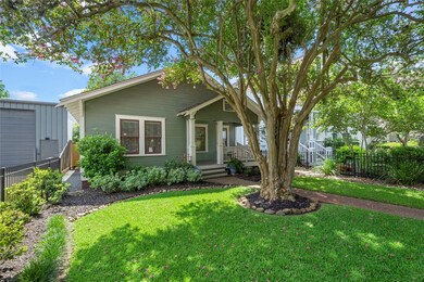 1540 Columbia St, Houston, TX 77008 - photo 2