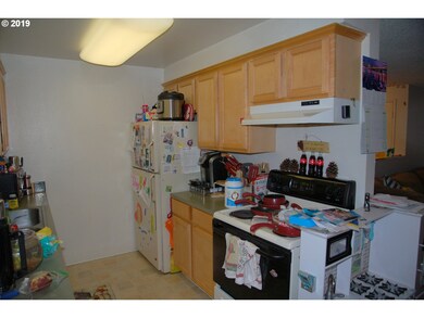 14035 SW Weir Rd, Beaverton, OR 97008 - photo 2