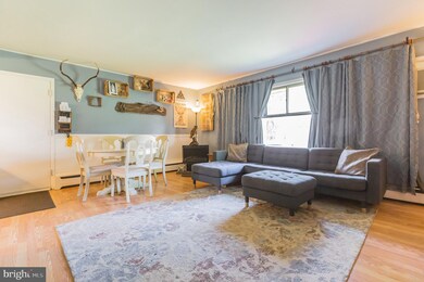 23 Ravine Ln, Levittown, PA 19055 - photo 2