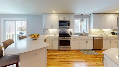 55 George St, South Dartmouth, MA 02748 - photo 4