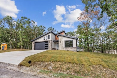 11 Crieff Cir, Bella Vista, AR 72715 - photo 2