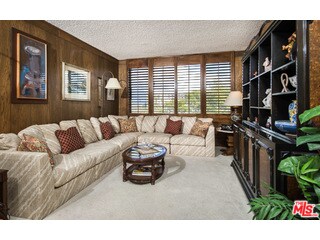 339 N Palm Dr unit 402, Beverly Hills, CA 90210 - photo 4
