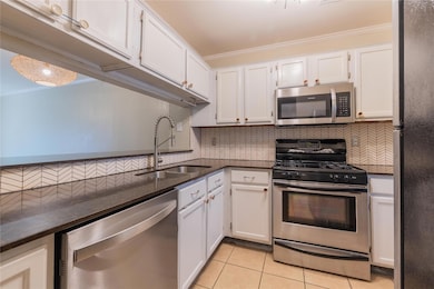 1411 Gracy Farms Ln unit 121, Austin, TX 78758 - photo 5