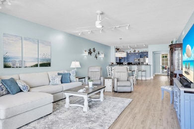 Waterfront Mariners Club Condo 113