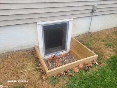 808 E Woodland Ave, Ottumwa, IA 52501 - photo 7