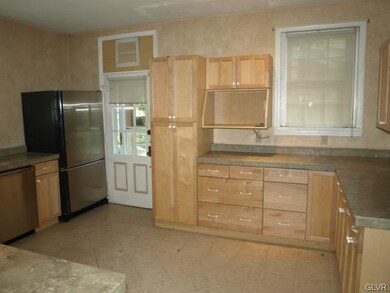 2949 W Tilghman St, Allentown, PA 18104 - photo 3