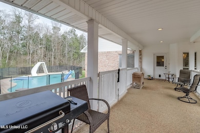 Covered Breezeway/Walkway to Pool