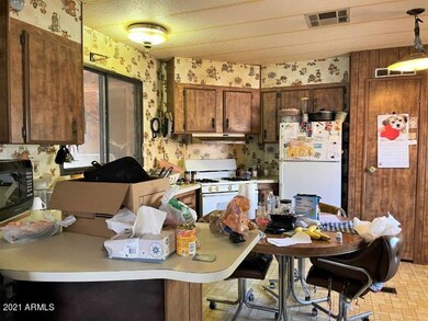 Kitchen (1)