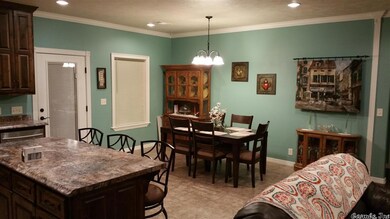 Open Floor Plan w/Breakfast Area & Kitchen!