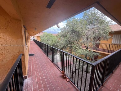 6278 W 22nd Ct unit 23, Hialeah, FL 33016 - photo 2