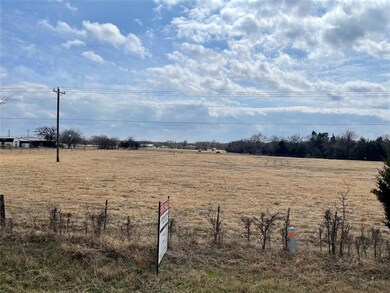 213 Spur Ln, Gainesville, TX 76240 - photo 2