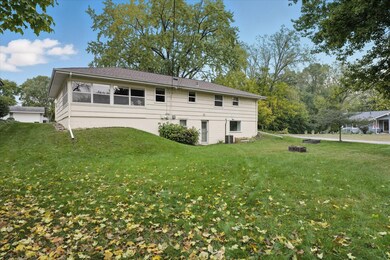 3832 Colorado Ave N, Minneapolis, MN 55422 - photo 6