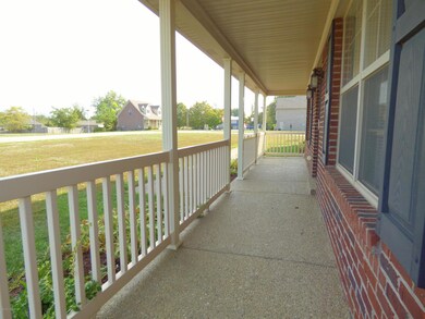 400 Misty Brooke Dr, Mount Washington, KY 40047 - photo 4