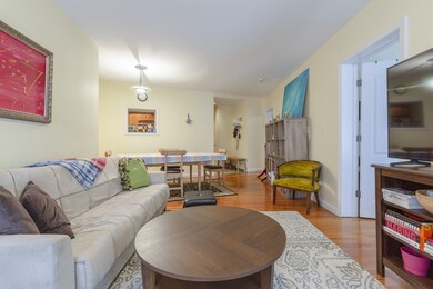 19 Wiget St unit 204, Boston, MA 02113 - photo 3