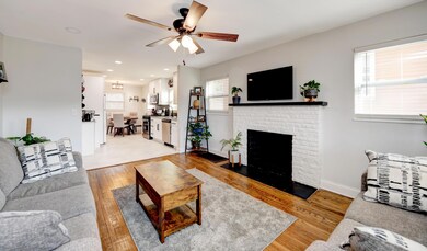 Living Room (2)