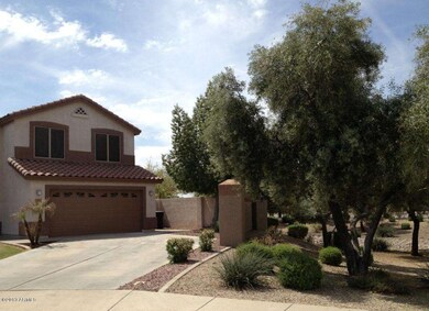 Front View of Cul-de-sac Lot