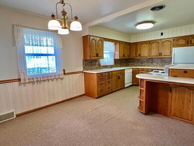 312 Fairview Dr, Albert Lea, MN 56007 - photo 5