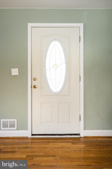 4211 Thorncliff Rd, Nottingham, MD 21236 - photo 6