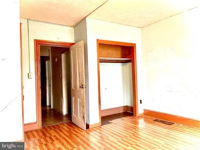 73 W South St, Chambersburg, PA 17201 - photo 5