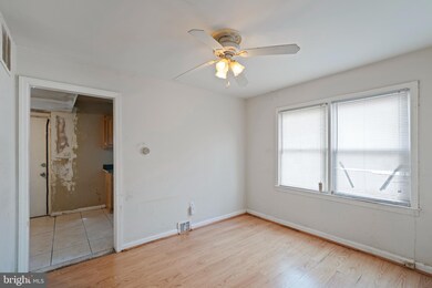 1114 Booker Dr, Capitol Heights, MD 20743 - photo 4