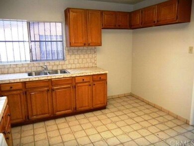 Unit 1657: Kitchen