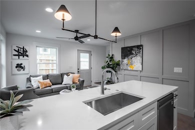 465 Hemlock Cir SE unit B, Atlanta, GA 30316 - photo 4