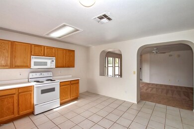 4015 E Hide Trl (3)