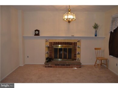206 Bernard Ct, Chesterbrook, PA 19087 - photo 5