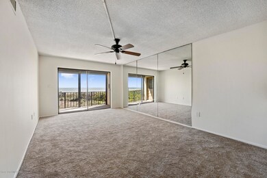 Living/Dining Area