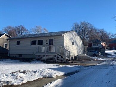 509 Evergreen St, Shenandoah, IA 51601 - photo 4