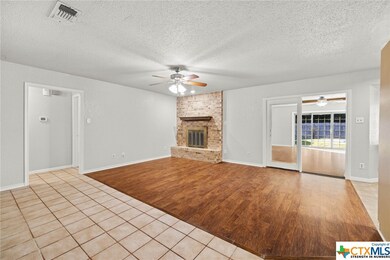 1606 Phyllis Dr, Copperas Cove, TX 76522 - photo 5