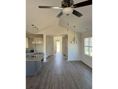 1722 Fordham Dr, Fayetteville, NC 28304 - photo 4