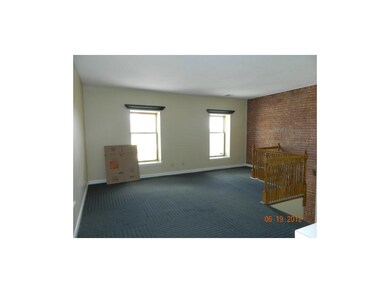 open familyroom