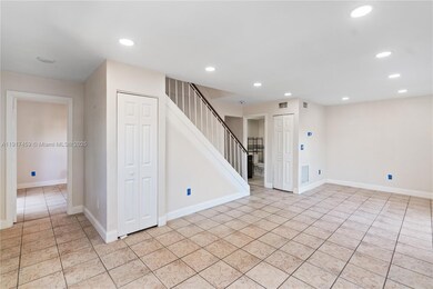 6241 SW 116th Place unit B, Miami, FL 33173 - photo 4