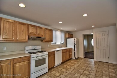 321 New York St, Scranton, PA 18509 - photo 3