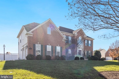 10111 Georgian Ln, Upper Marlboro, MD 20772 - photo 2