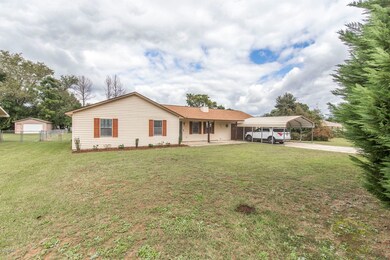 225 Sentry Oaks Dr, Warner Robins, GA 31093 - photo 3