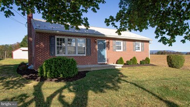 419 Twin Bridge Rd, Chambersburg, PA 17202 - photo 2